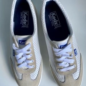 Ked's Tournament Retro Court Perforated Sneaker's